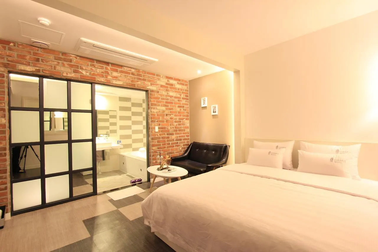 Motel Couple Ulsan